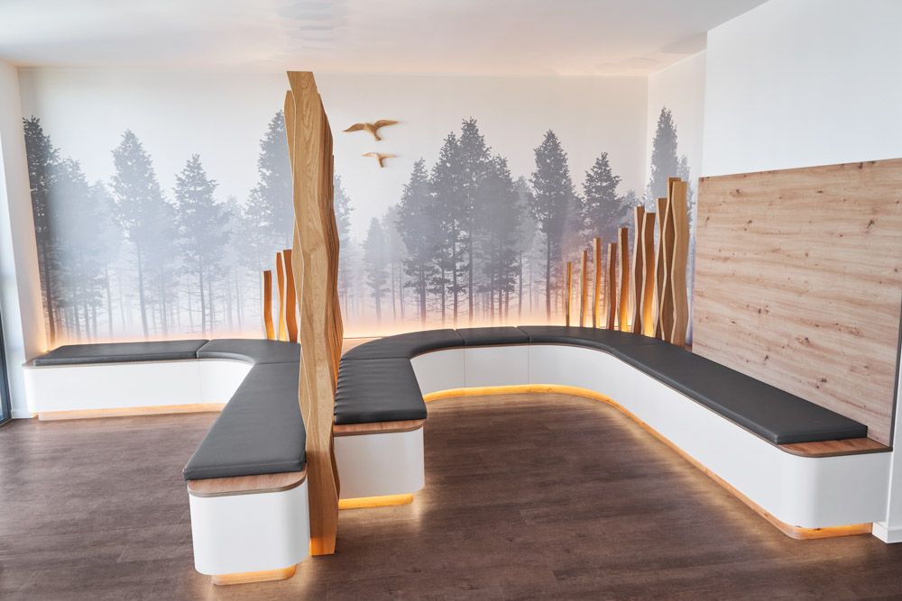 innenausbau_empfang_wartezimmer_hno_praxis_003