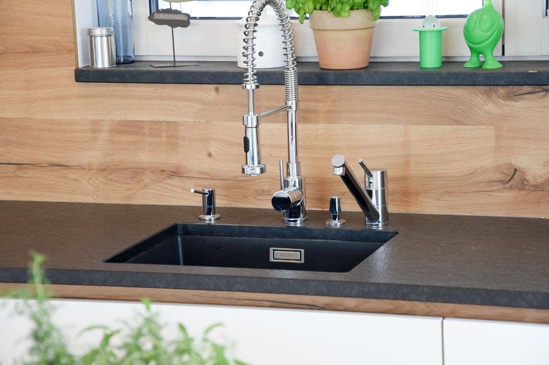 kueche_matt_weiss_eiche_altholz_002