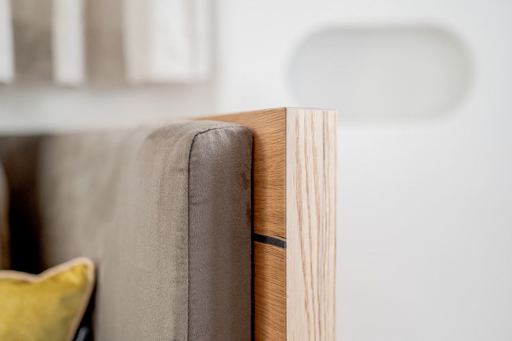 gaestezimmer_lounge_bett_einbauschrank_kaminregal_schreiner_02