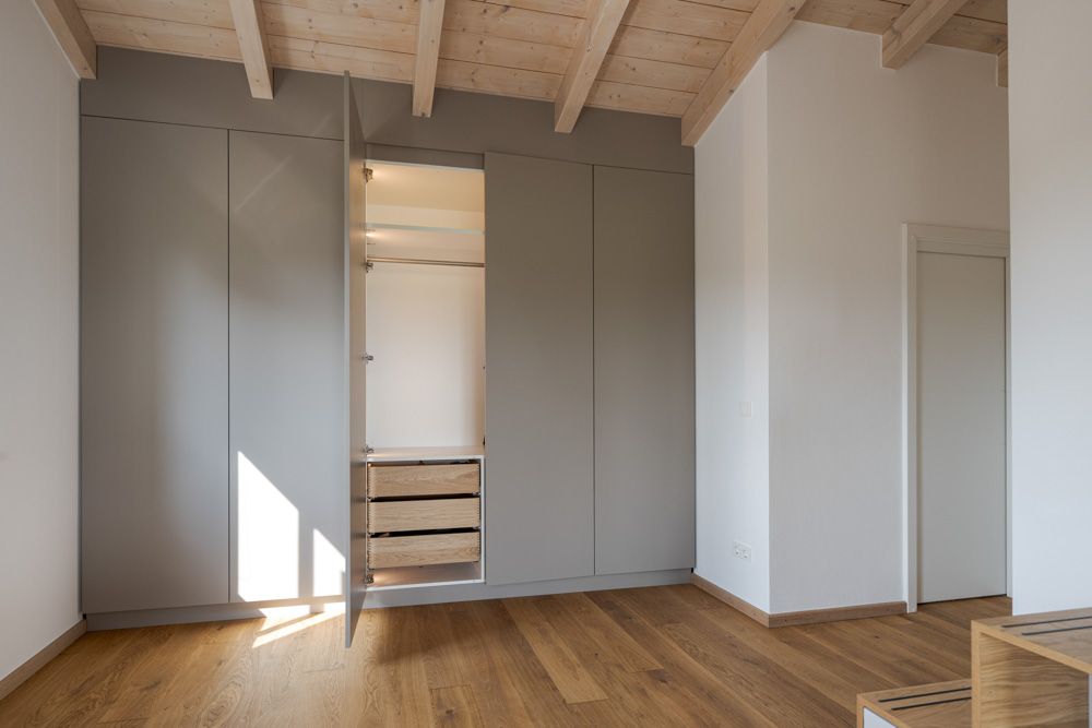 jugendzimmer_galerie_einbauschrank_treppe_schreiner_09