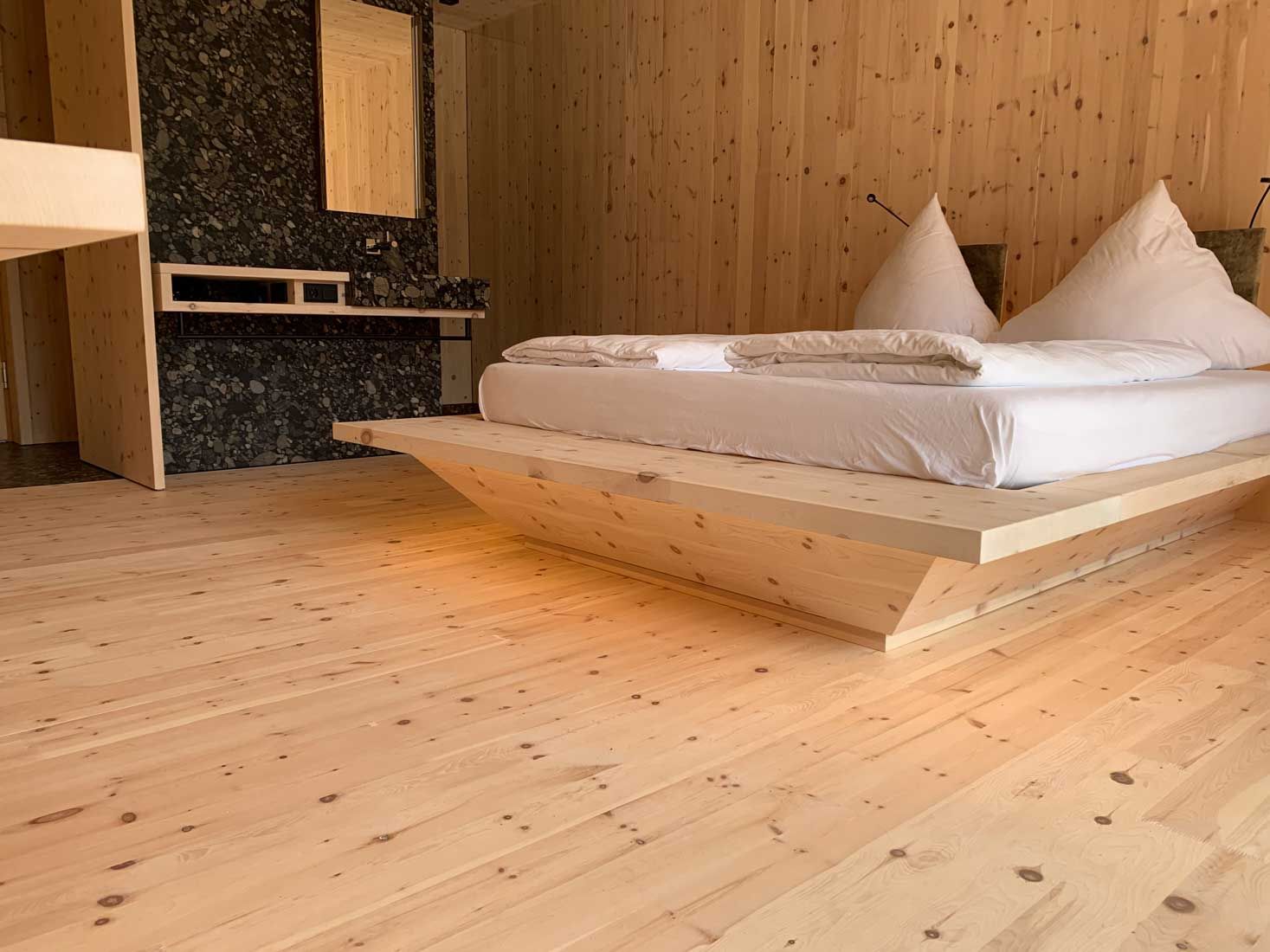 hotel_hirzinger_innenausbau_hotelzimmer_poststube_006